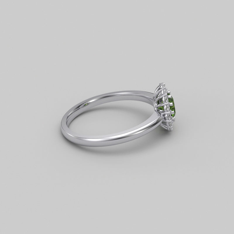 Natural Peridot Ring 925 Sterling Silver / White Topaz Accents