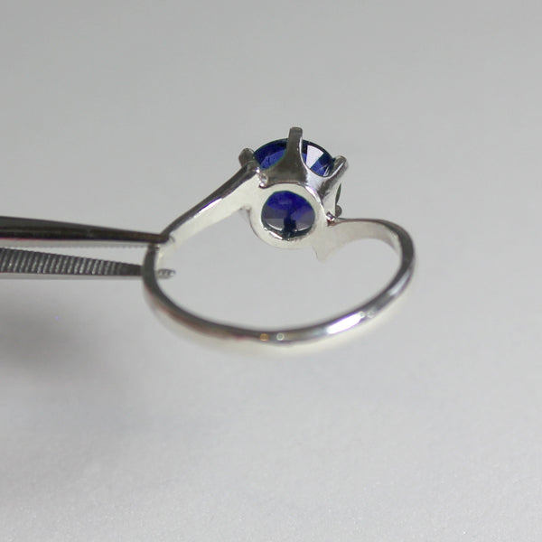 Blue Sapphire 925 Sterling Silver Ring / Round-Shaped / Bypass-Style