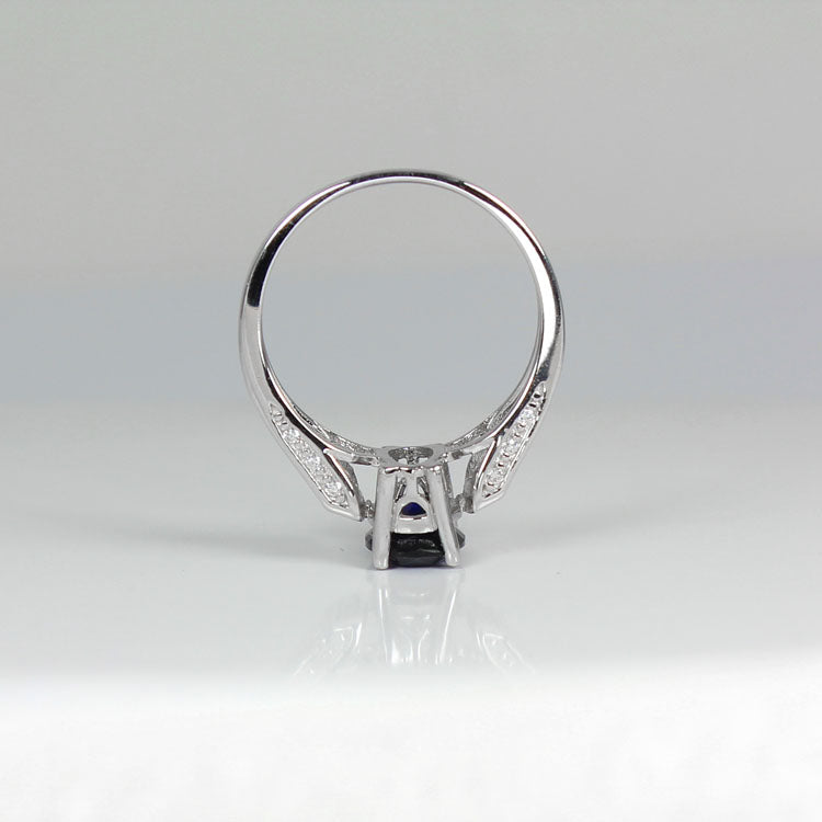 Blue Sapphire Ring 925 Sterling Silver / Oval-Shaped