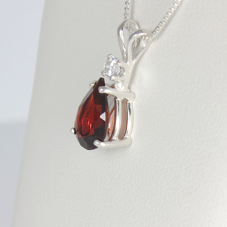 Natural Garnet Necklace 925 Sterling Silver / Pear-Shaped