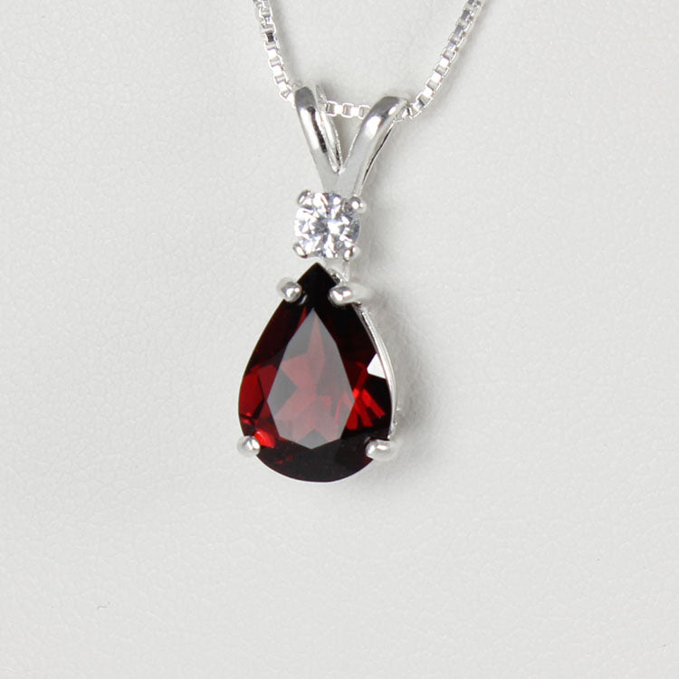 Natural Garnet Necklace 925 Sterling Silver / Pear-Shaped