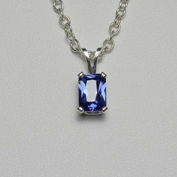 Tanzanite and Diamond Necklace 925 Sterling Silver / Emerald-Shaped